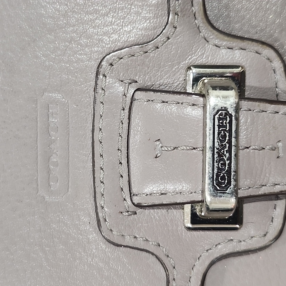 COACH LARGE TOTE AND MATCHING WALLET - Picture 5 of 12